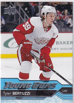 2016-17 Upper Deck Series Two Tyler Bertuzzi Young Guns #471